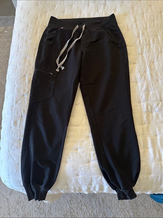 Figs Pants - Black Drawstring Jogger Pants with Side Pocket